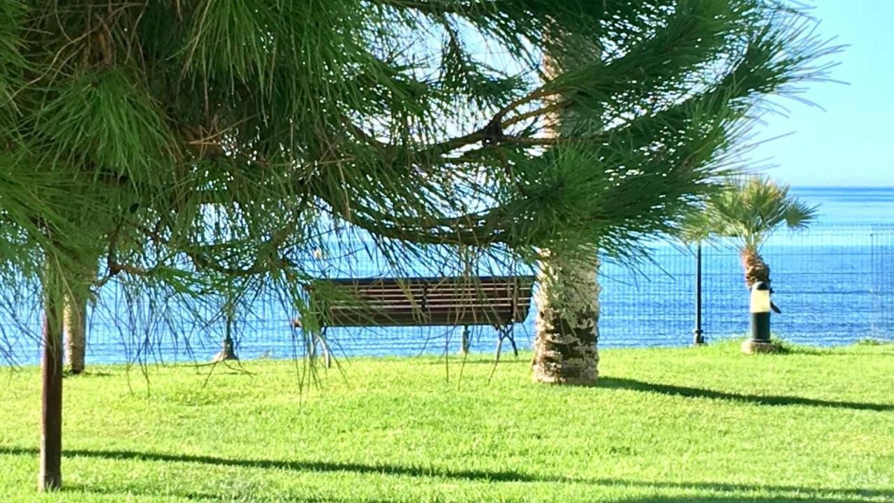 Mi Capricho Beachfront- 3-7 Apartment With Sea Views Sitio de Calahonda Buitenkant foto